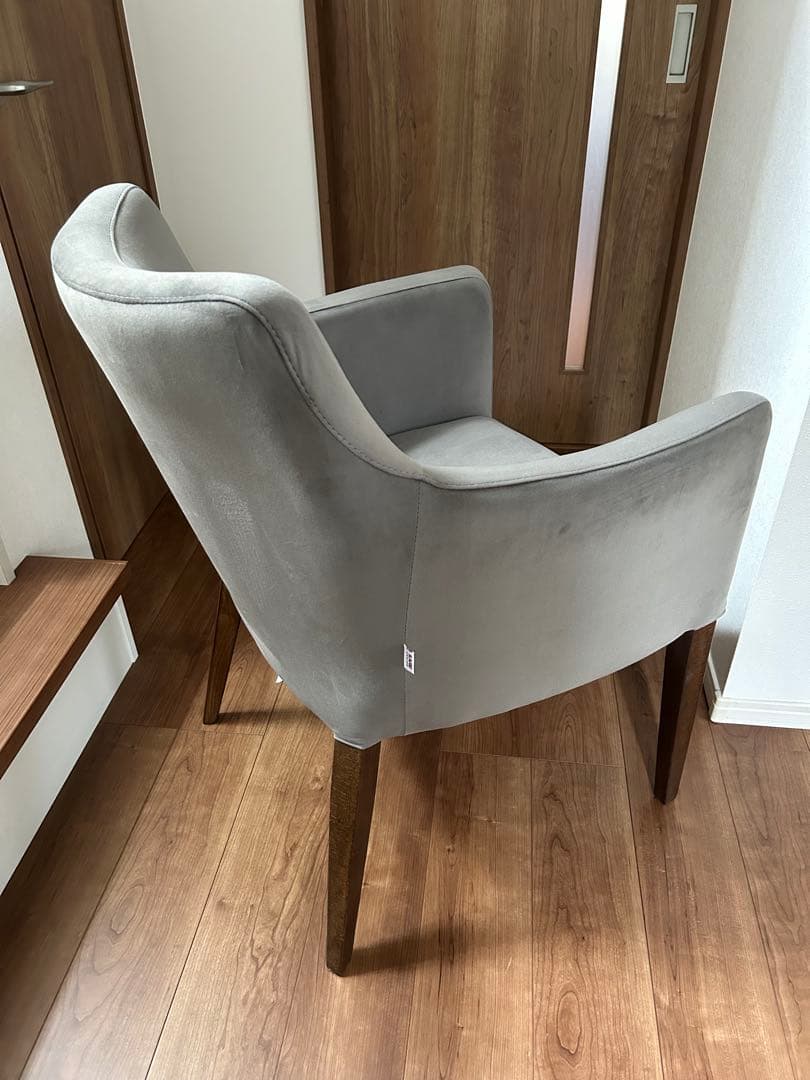 KARE モードベルベットグレー　アームチェア　1都3県引き取りお届け相談可