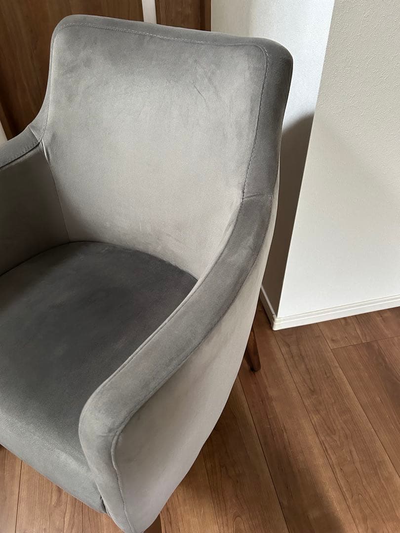 KARE モードベルベットグレー　アームチェア　1都3県引き取りお届け相談可