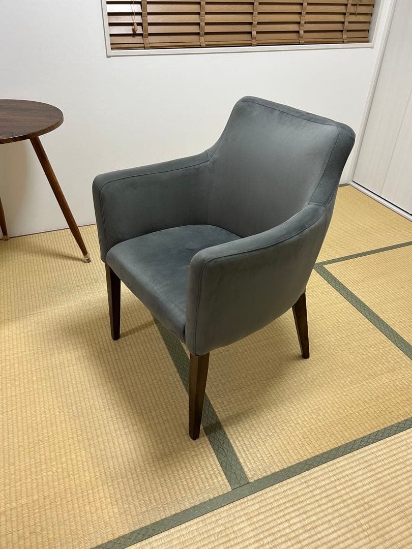 KARE モードベルベットグレー　アームチェア　1都3県引き取りお届け相談可