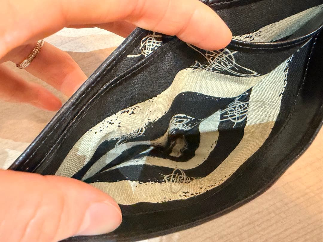 Vivienne Westwood 二つ折り財布　刺繍　廃盤