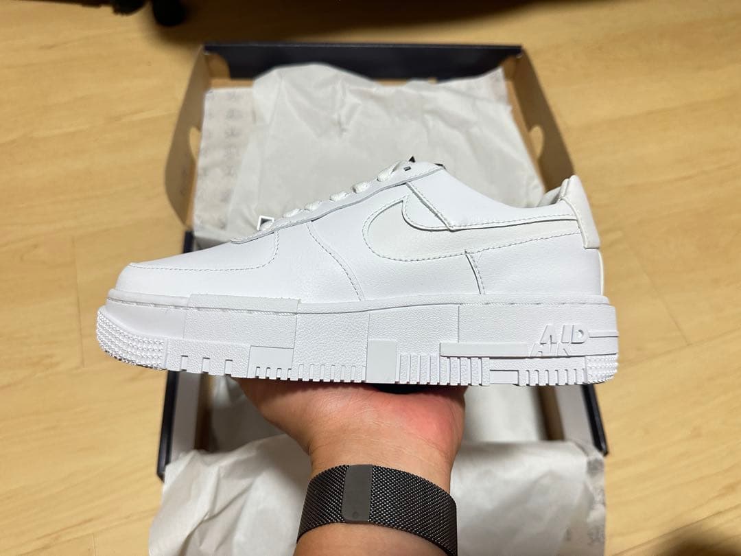 靴 NIKE W AF1 PIXEL