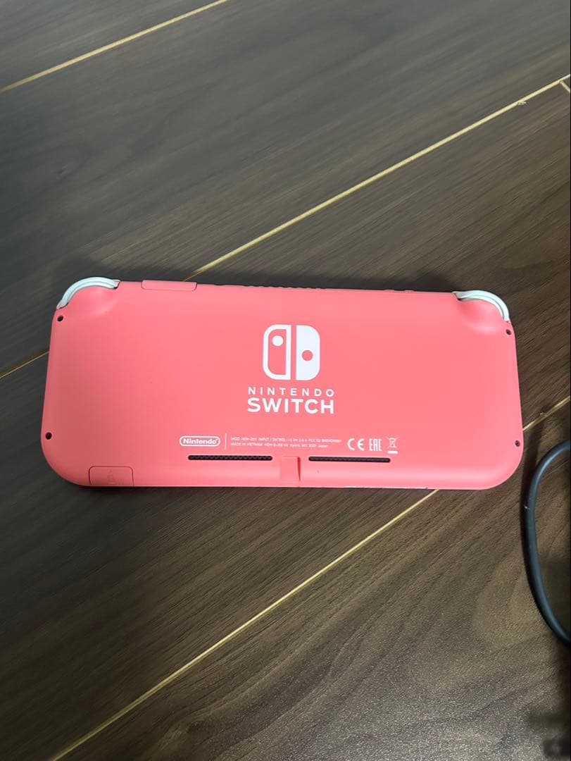 Nintendo Switch Lite コーラル スーパーマリオオデッセイ付き