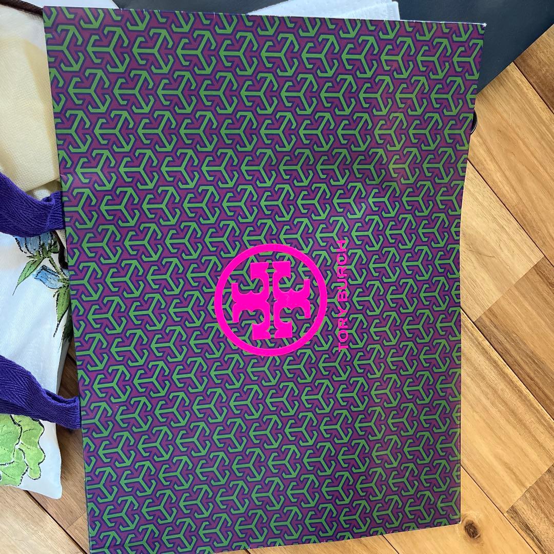 Tory Burch バッグ未使用に近い　紙袋あり