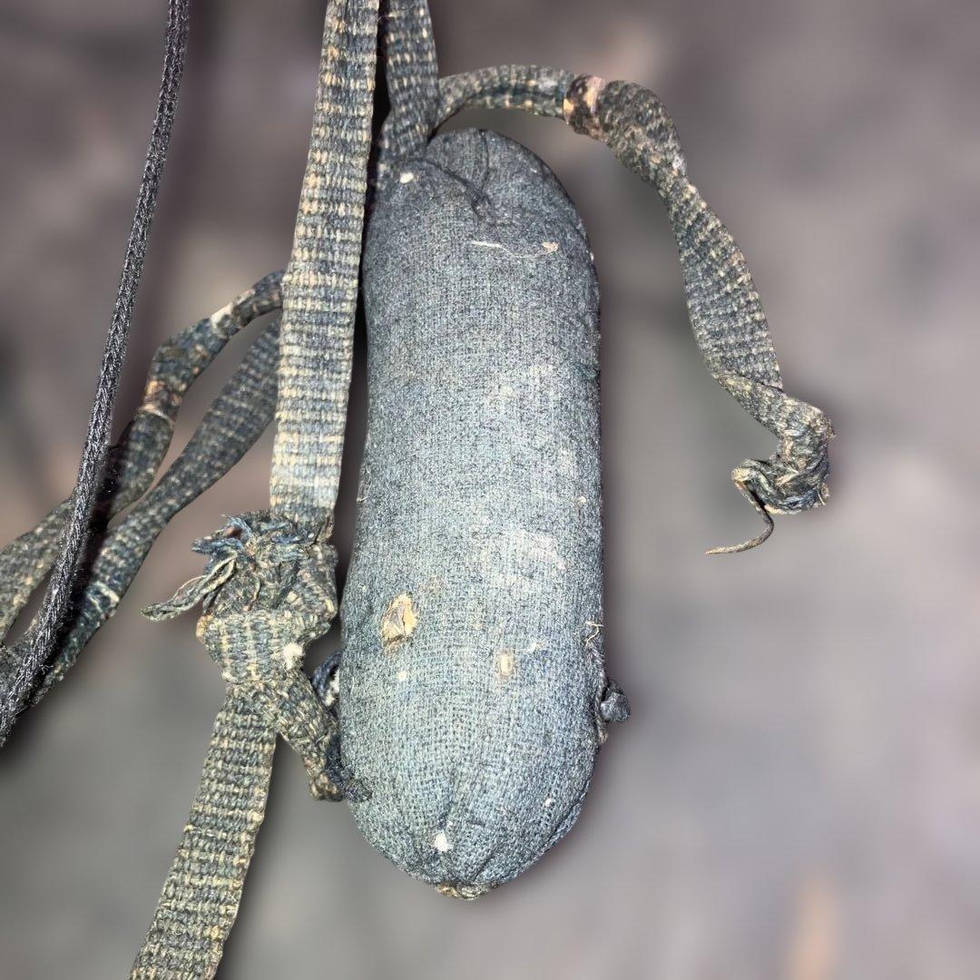 鐵漆塗八枚張陣笠