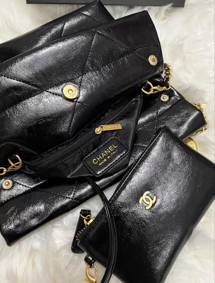 CHANEL ノベルティ チェーンバッグ パール ポーチ付き　箱付き