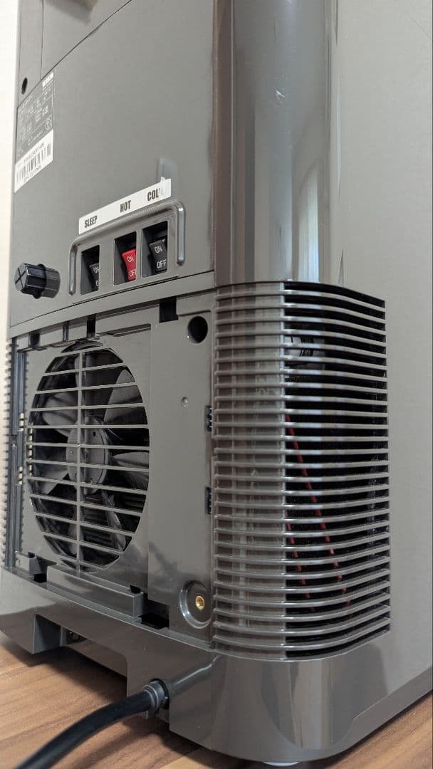 ☆はむ様☆エブリィフレシャスミニ　ウォーターサーバー＆カートリッジ３本