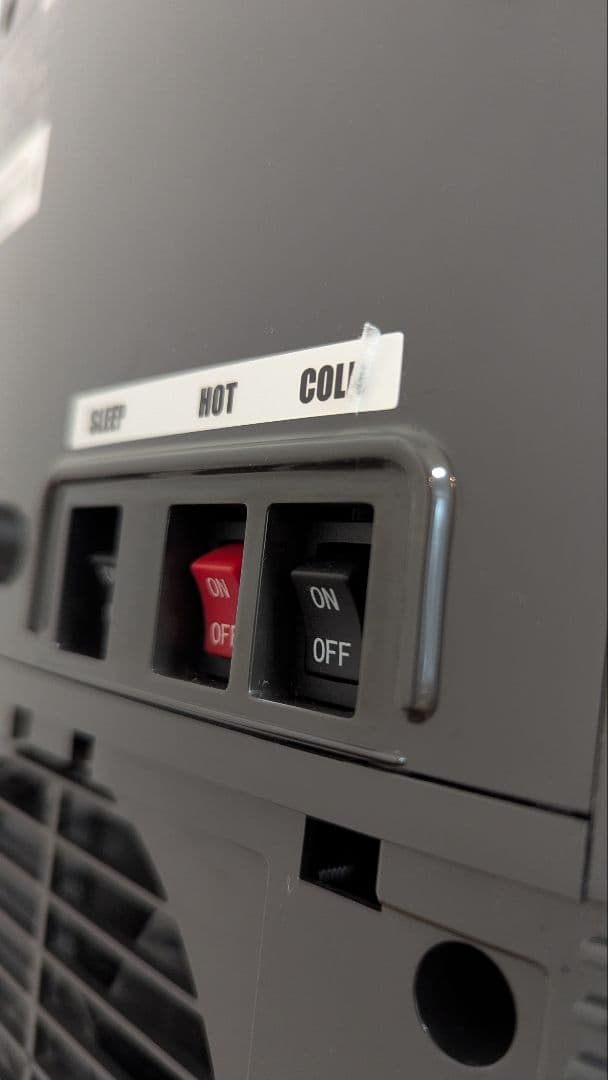 ☆はむ様☆エブリィフレシャスミニ　ウォーターサーバー＆カートリッジ３本