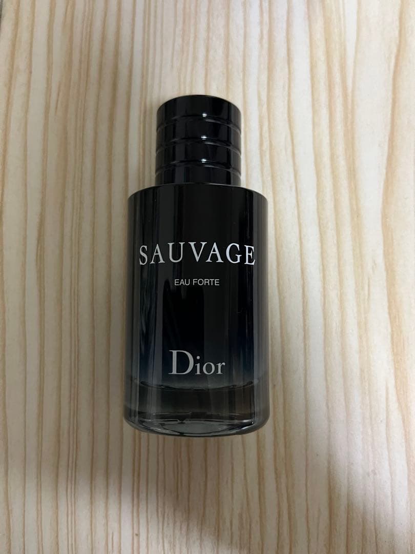 Dior ソヴァージュオーフォルト 60ml