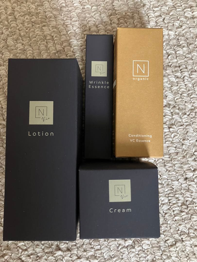 N organic Vieのローション、クリーム、リンクルパックエッセンス