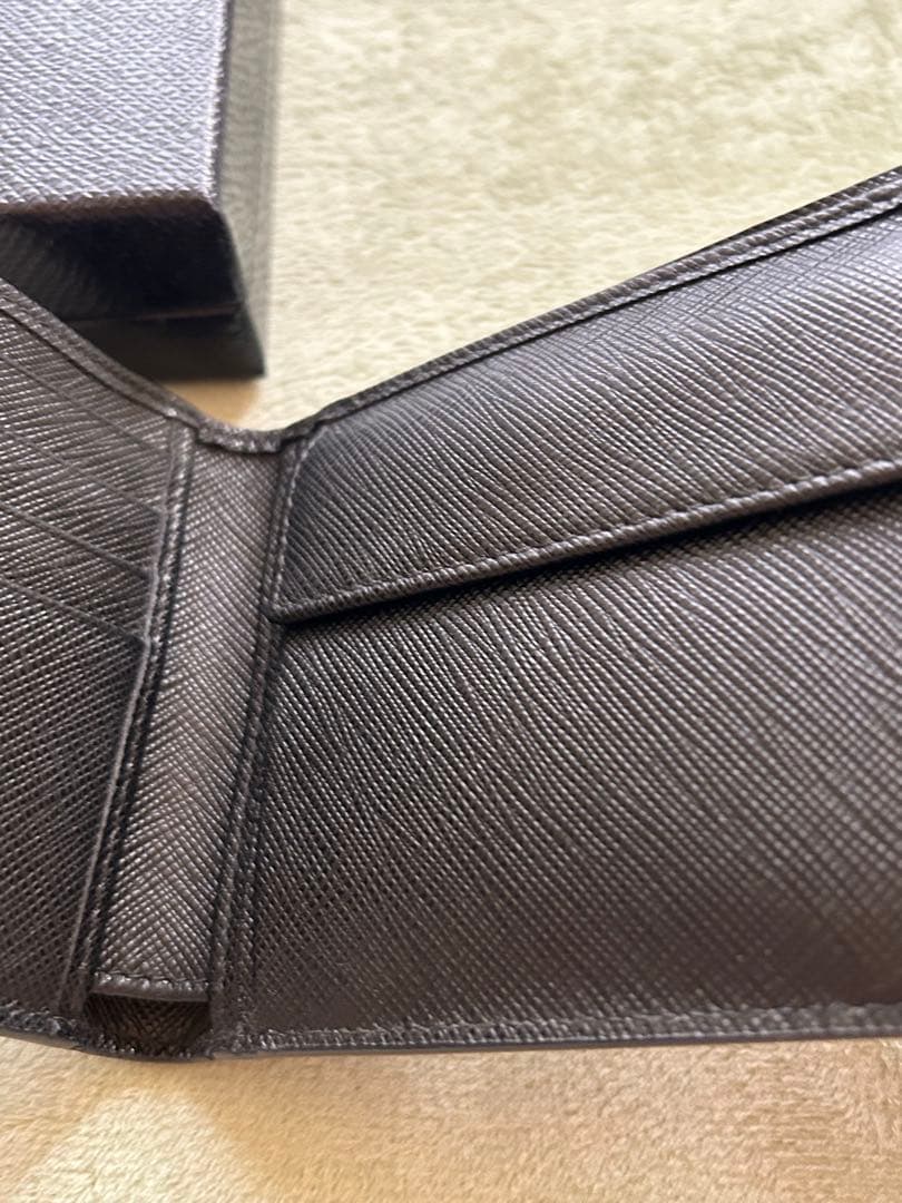 PRADA ネイビー ストライプ 二つ折り財布