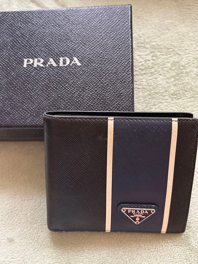 PRADA ネイビー ストライプ 二つ折り財布