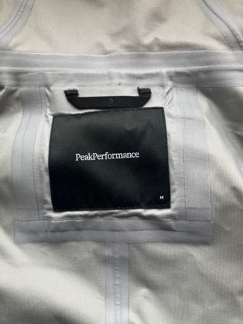 ピークパフォーマンス グラビティ Mサイズ ゴアテックス