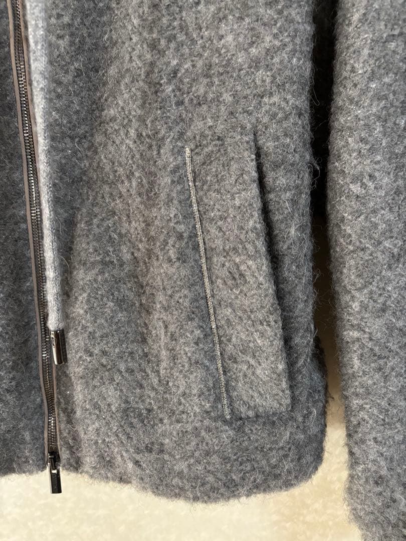 チャタ　値下げしました　ペセリコ　ジャケット ジップアップ