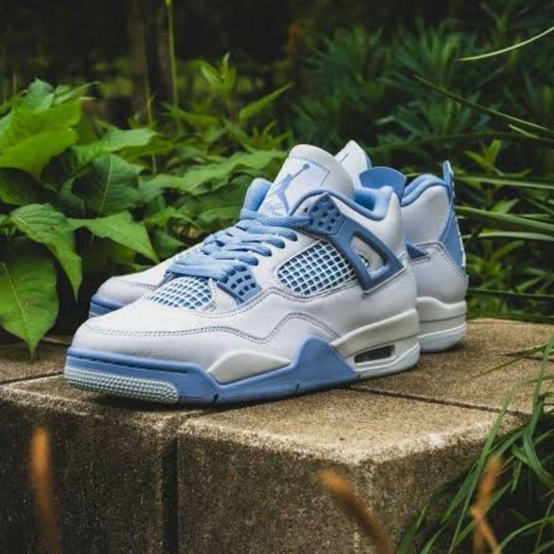 R*F様 【27.5cm】 ナイキ ウィメンズ エア ジョーダン4 レトロ