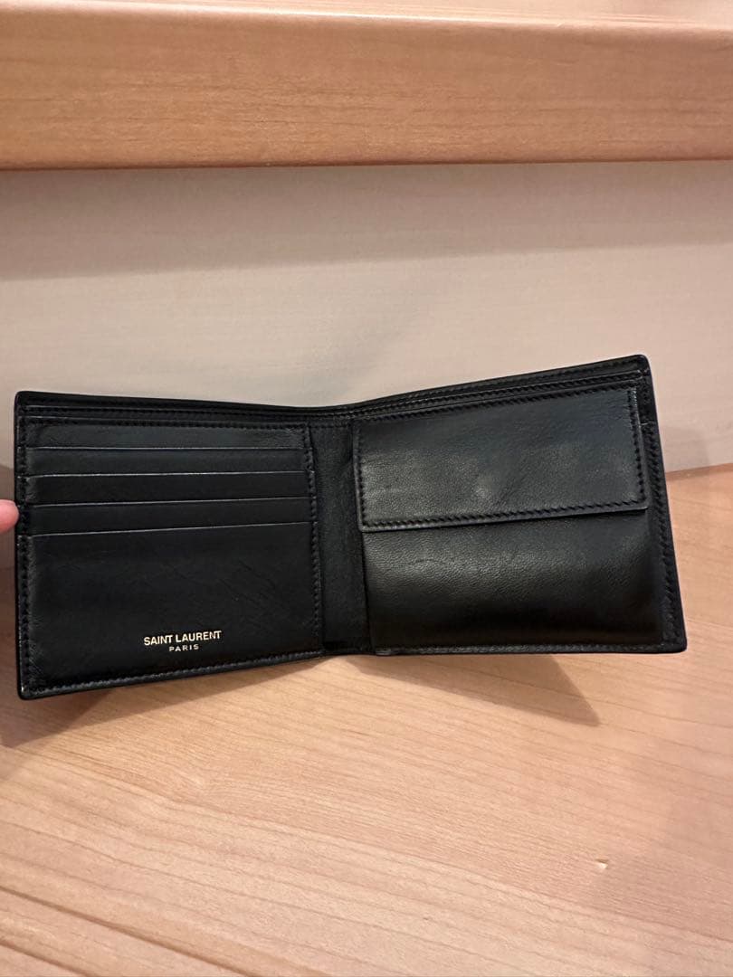 極美品✨サンローラン 二つ折り財布 クロコ型押し タイニーカサンドラ 黒YSL