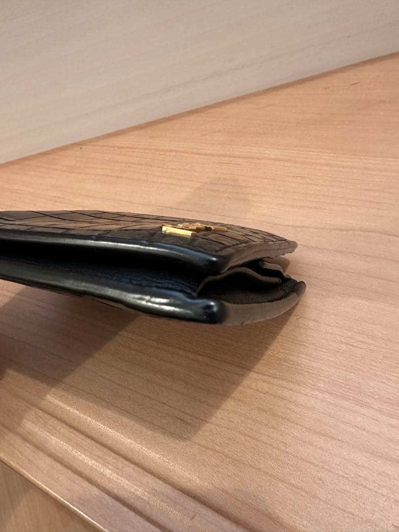 極美品✨サンローラン 二つ折り財布 クロコ型押し タイニーカサンドラ 黒YSL