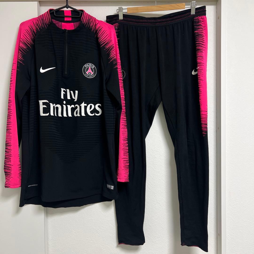 ま*ん様 nike PSG パリサンジェルマン　ヴェイパーニット セットアップ