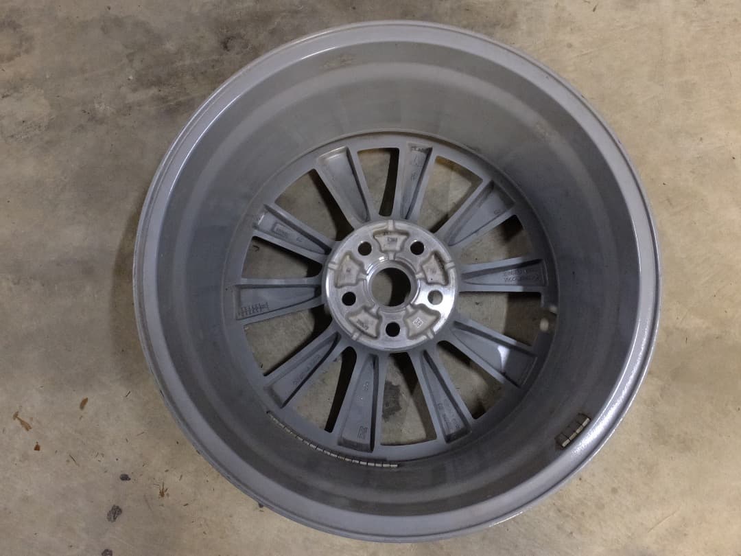 テスラ モデル3 純正 19インチ ホイール　1本
