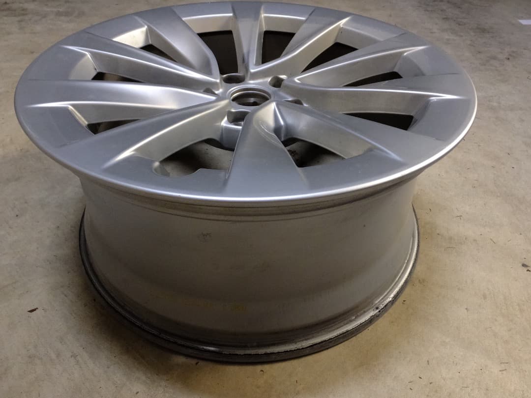 テスラ モデル3 純正 19インチ ホイール　1本