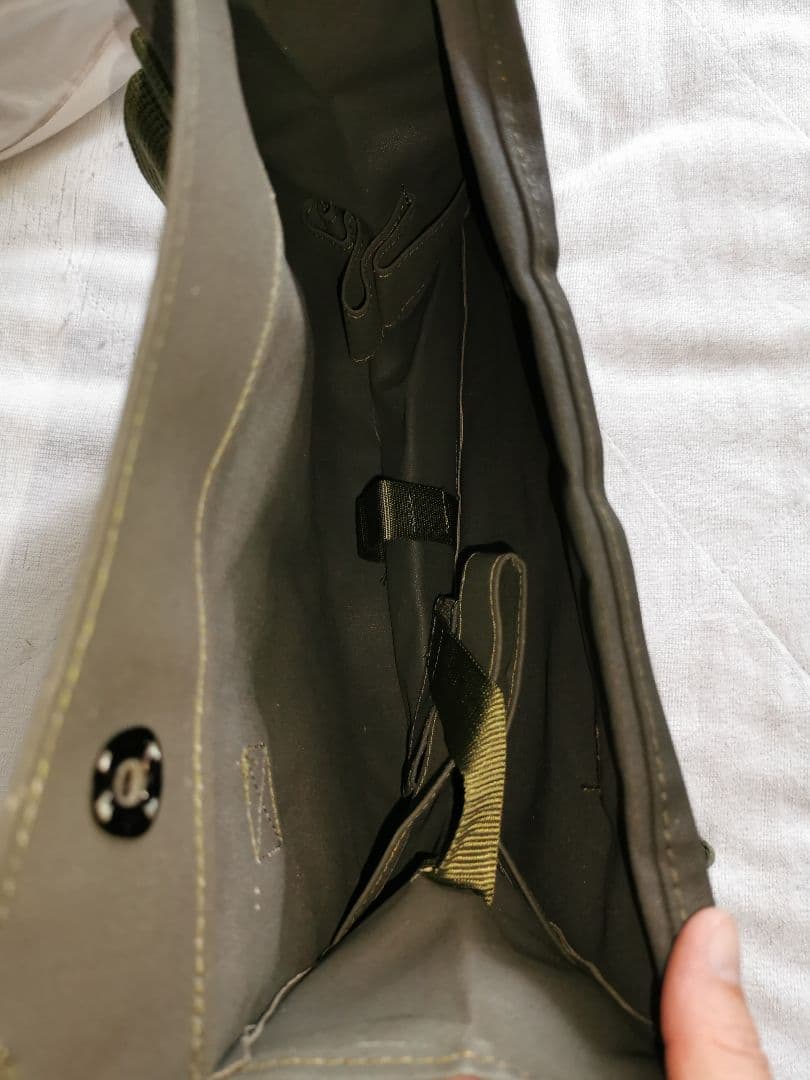 自衛隊　防護マスク4型ケース　レプリカ