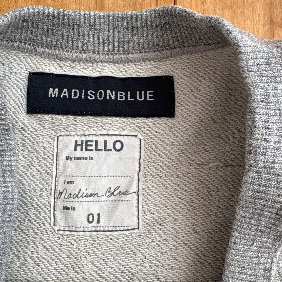 チロル　★ マディソンブルー HELLO スウェット グレー　01