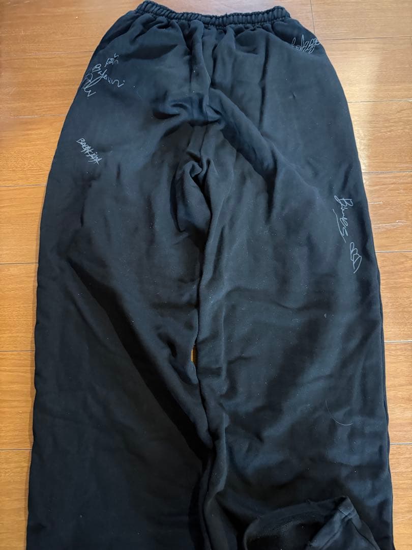 元*員様 BALENCIAGA BANANA BAGGY ロゴ トラック スウェ