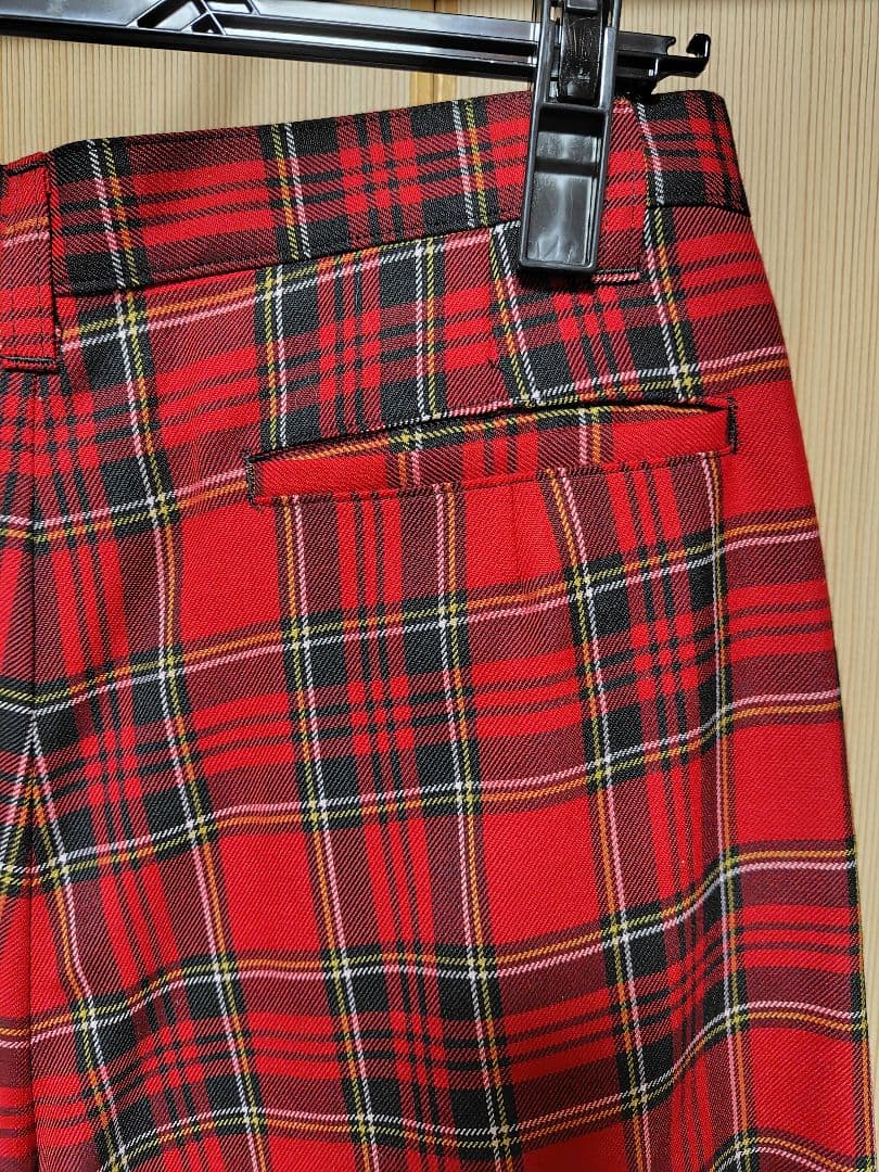 トリココムデギャルソンの 赤 チェック パンツです