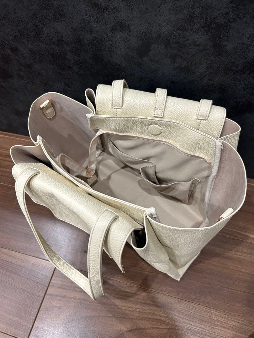 Scrap Book トートバッグ　オフホワイト