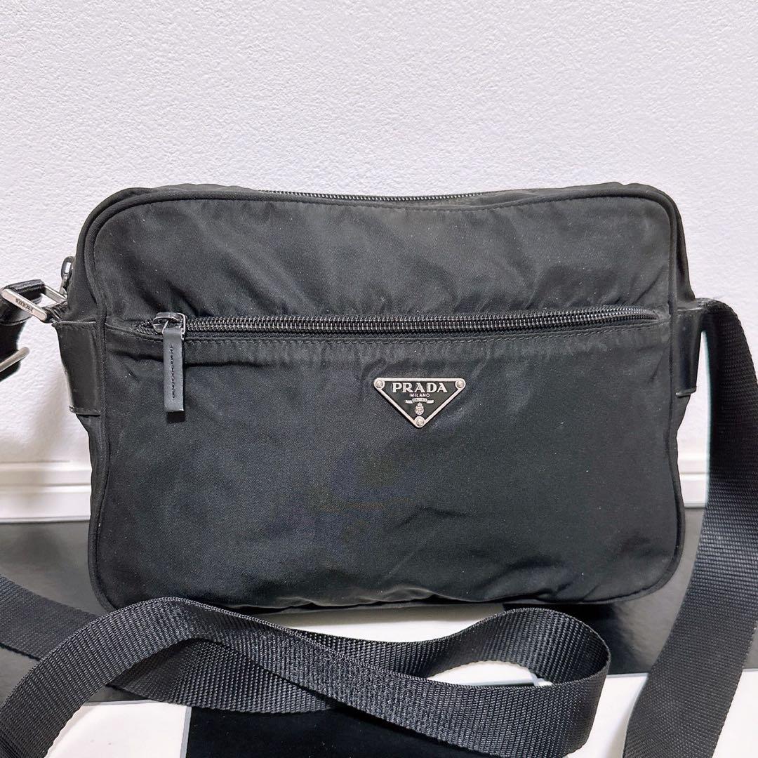 《美品》PRADA(プラダ)ショルダーバッグ ロゴプレート