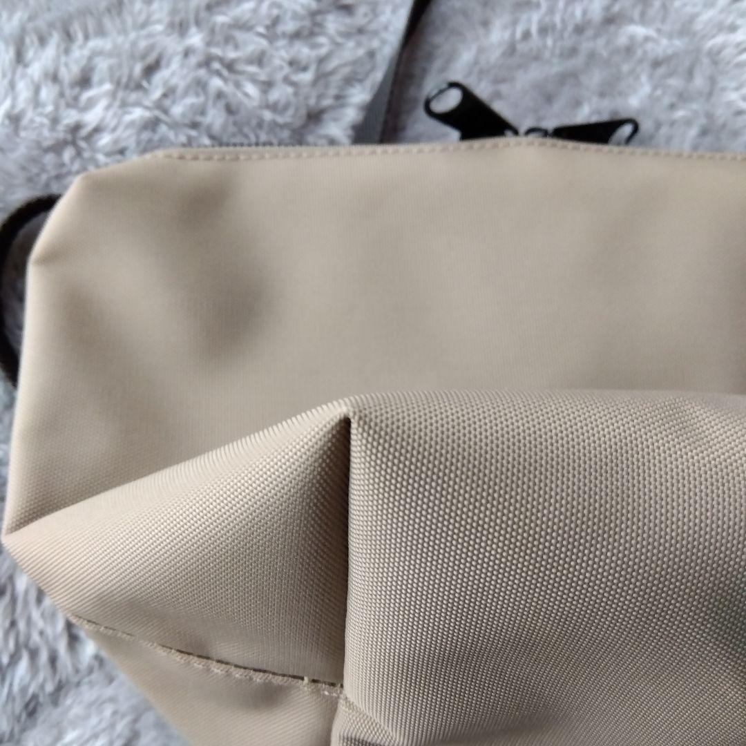 エルベシャプリエ　 ベージュ　ショルダーバッグ　美品Sサイズ