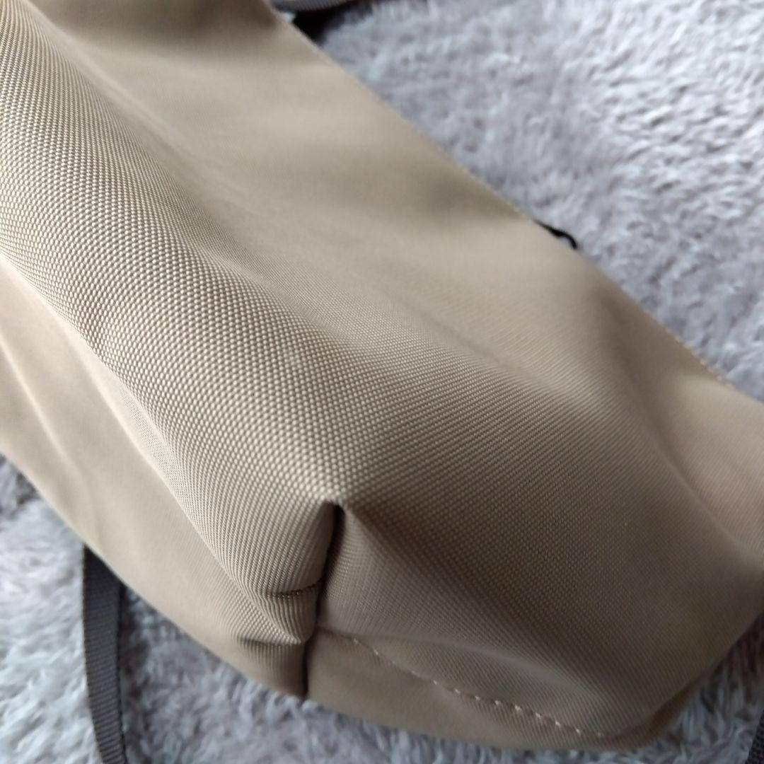 エルベシャプリエ　 ベージュ　ショルダーバッグ　美品Sサイズ