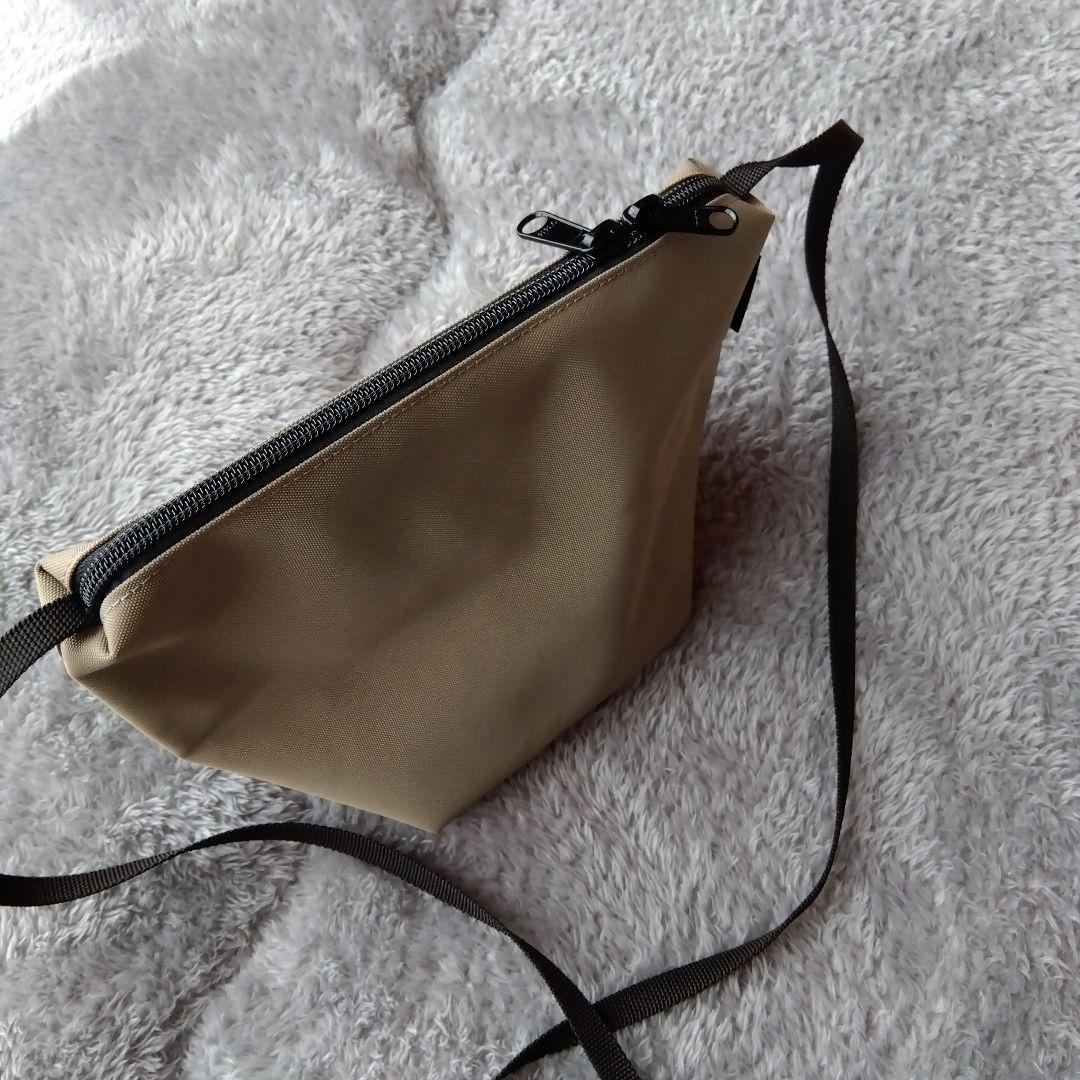 エルベシャプリエ　 ベージュ　ショルダーバッグ　美品Sサイズ