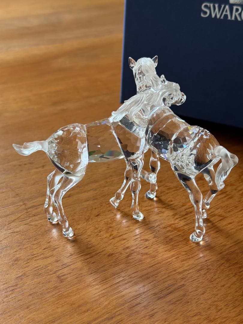 スワロフスキー　馬　クリスタル　置物