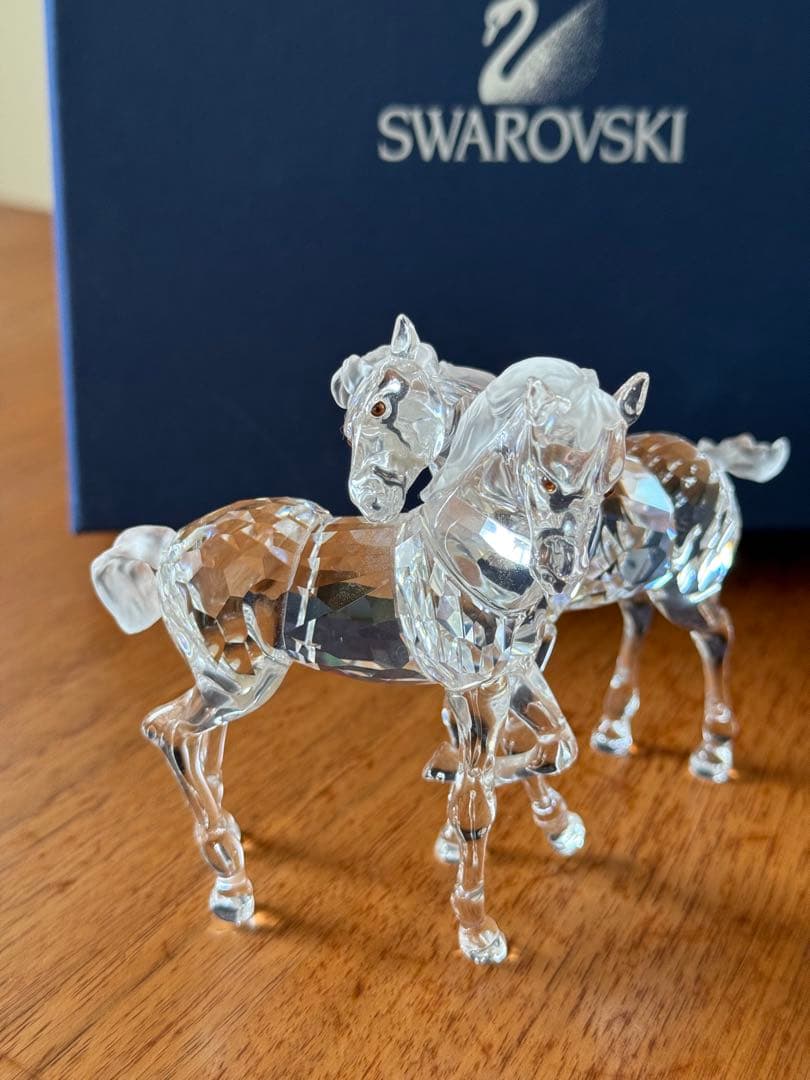 スワロフスキー　馬　クリスタル　置物