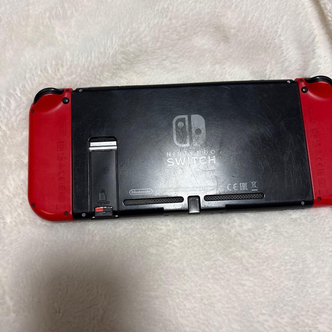 Nintendo Switch 本体 赤と青のジョイコン付き