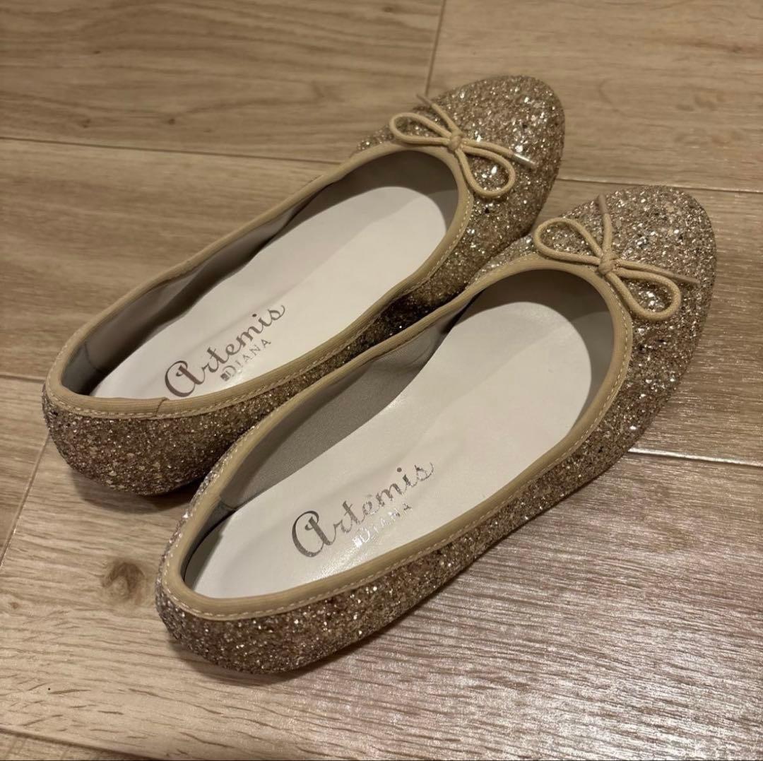 ラウンドトゥバレエシューズ