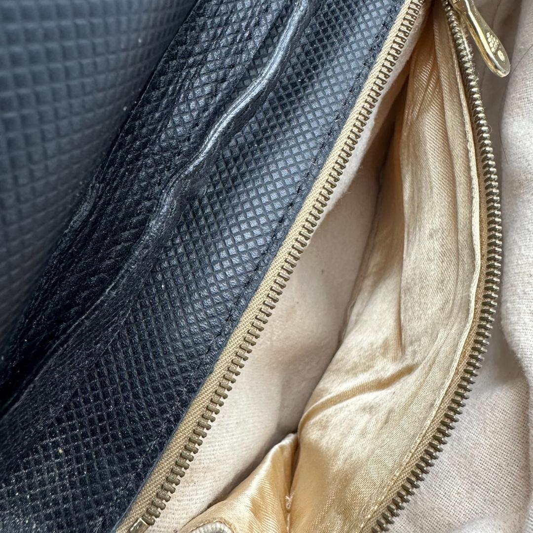 ボッテガヴェネタ 黒 レザー がま口 ショルダーバッグ ブラック