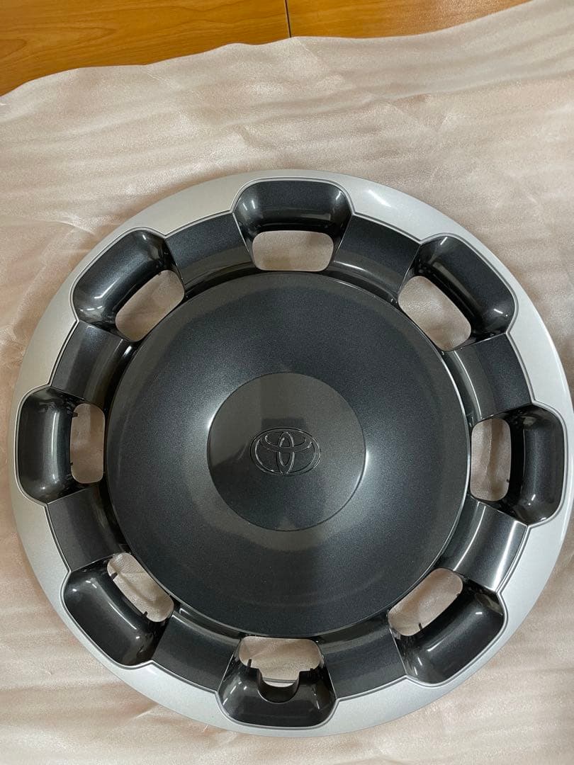 シエンタ 15インチスチールホイール➕ホイールキャップ　2個セット①