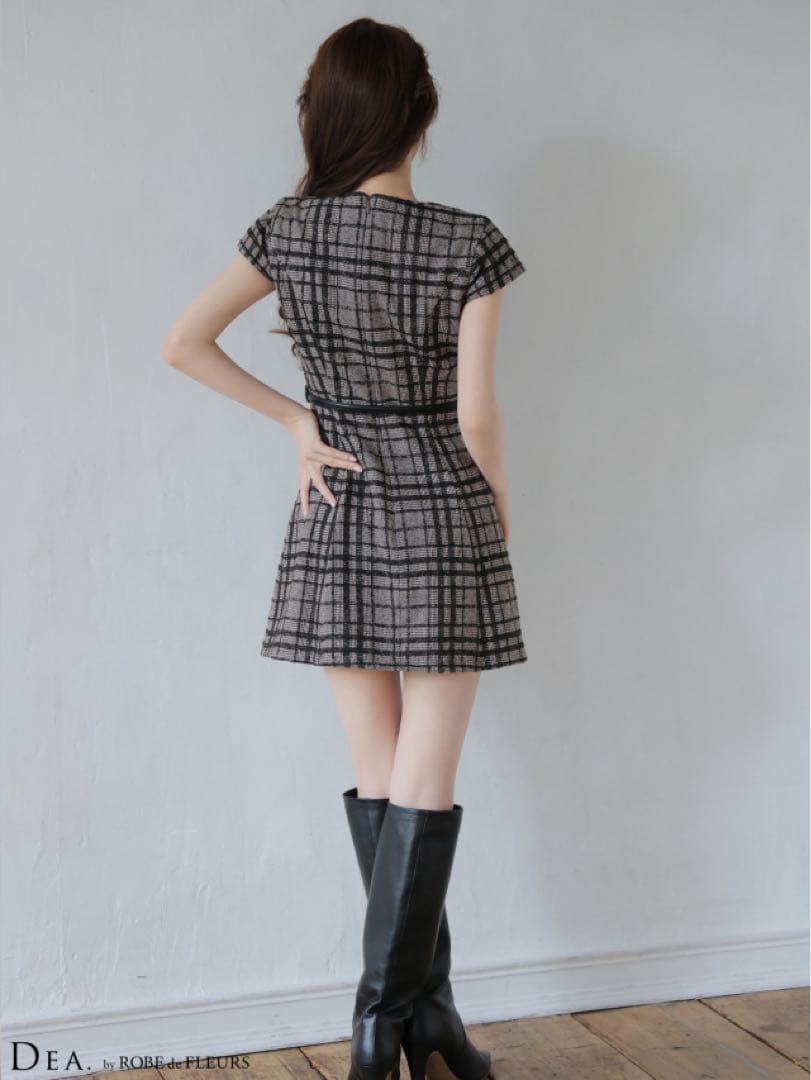 新品　ディアバイローブドフルール　チェックツイード袖付きプリーツスカート　ドレス