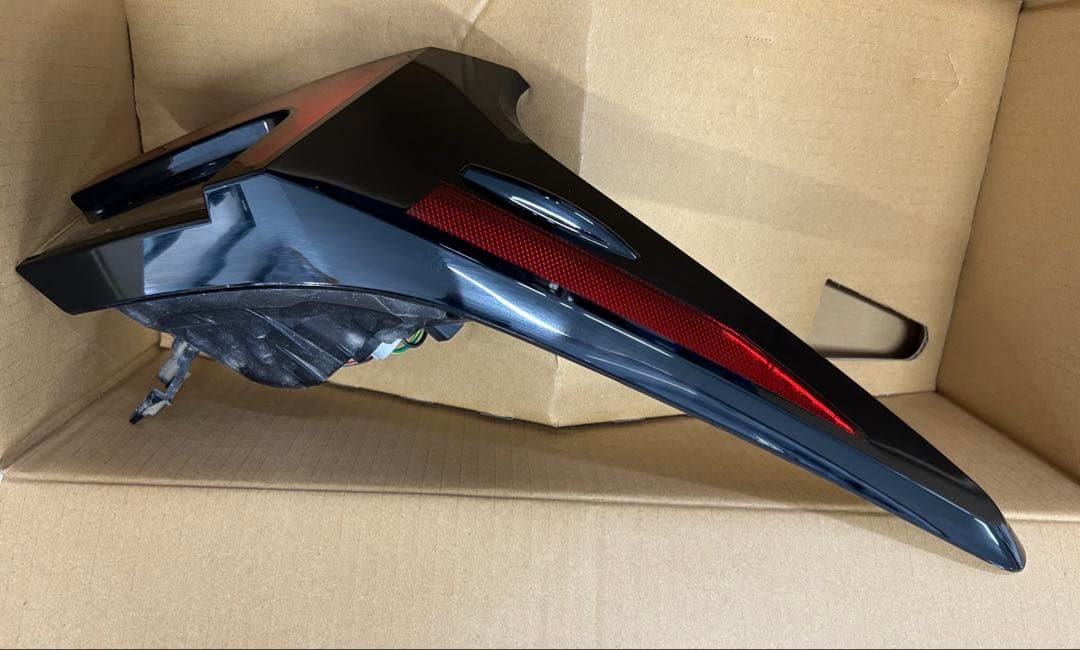 LEXUS 純正 テールランプ 左