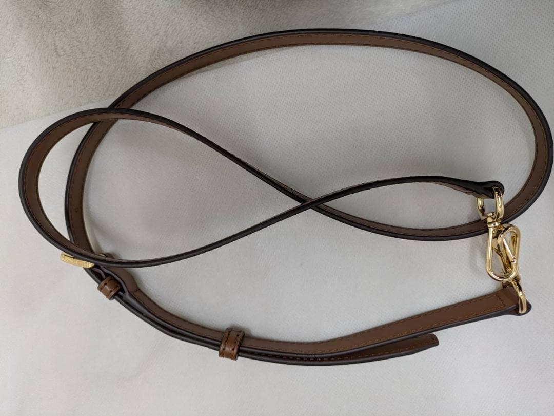 【新品未使用】マイケルコース THOMPSON ぺブルレザー ミディアム