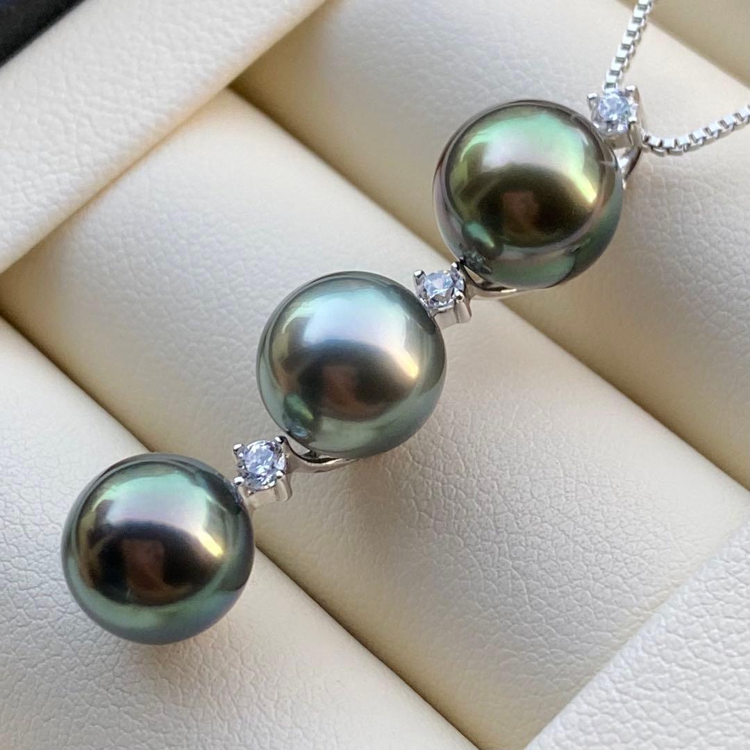 本真珠　南洋黒蝶真珠3連パールネックレストップ　ピーコックグリーン虹色PT804