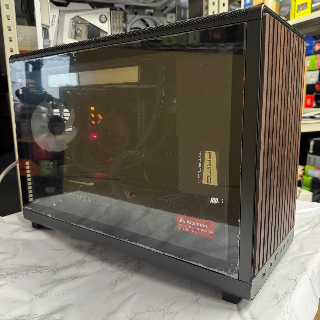 ゲーミングPC/7950X RTX4070Ti 32GB NVMe 1TB