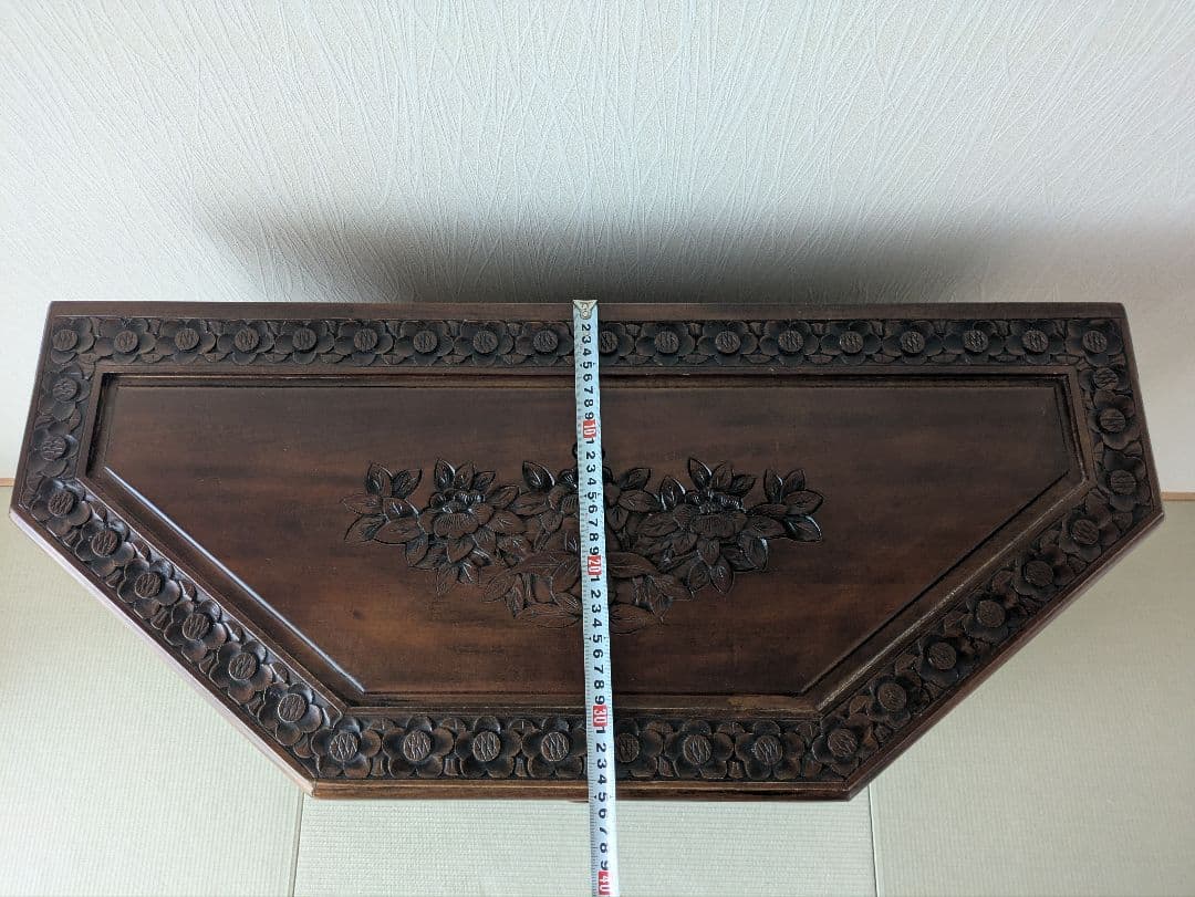 アンティーク　彫刻入り家具　キャビネット 5角形リビング収納 整理箪笥