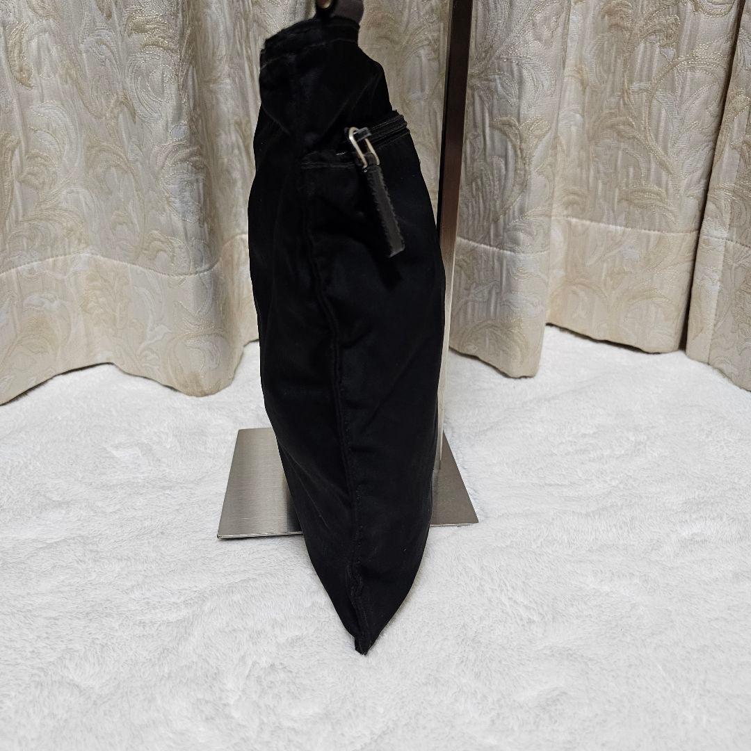 ✨美品✨PRADA　ショルダーバッグ　三角ロゴ　ナイロン　ブラック　白タグ