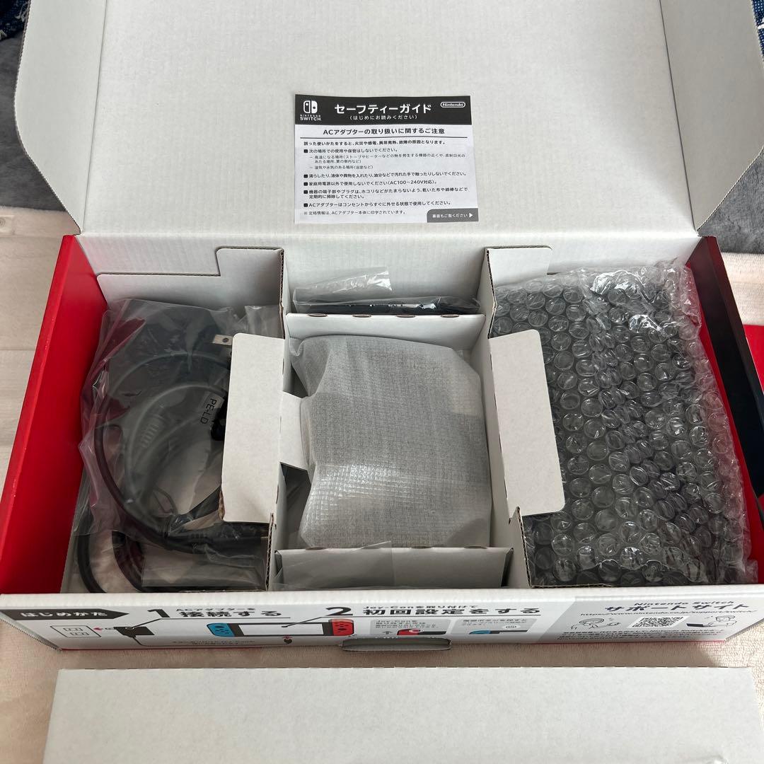 【ケース+箱付】Nintendo Switch ネオンブルー/ネオンレッド 本体