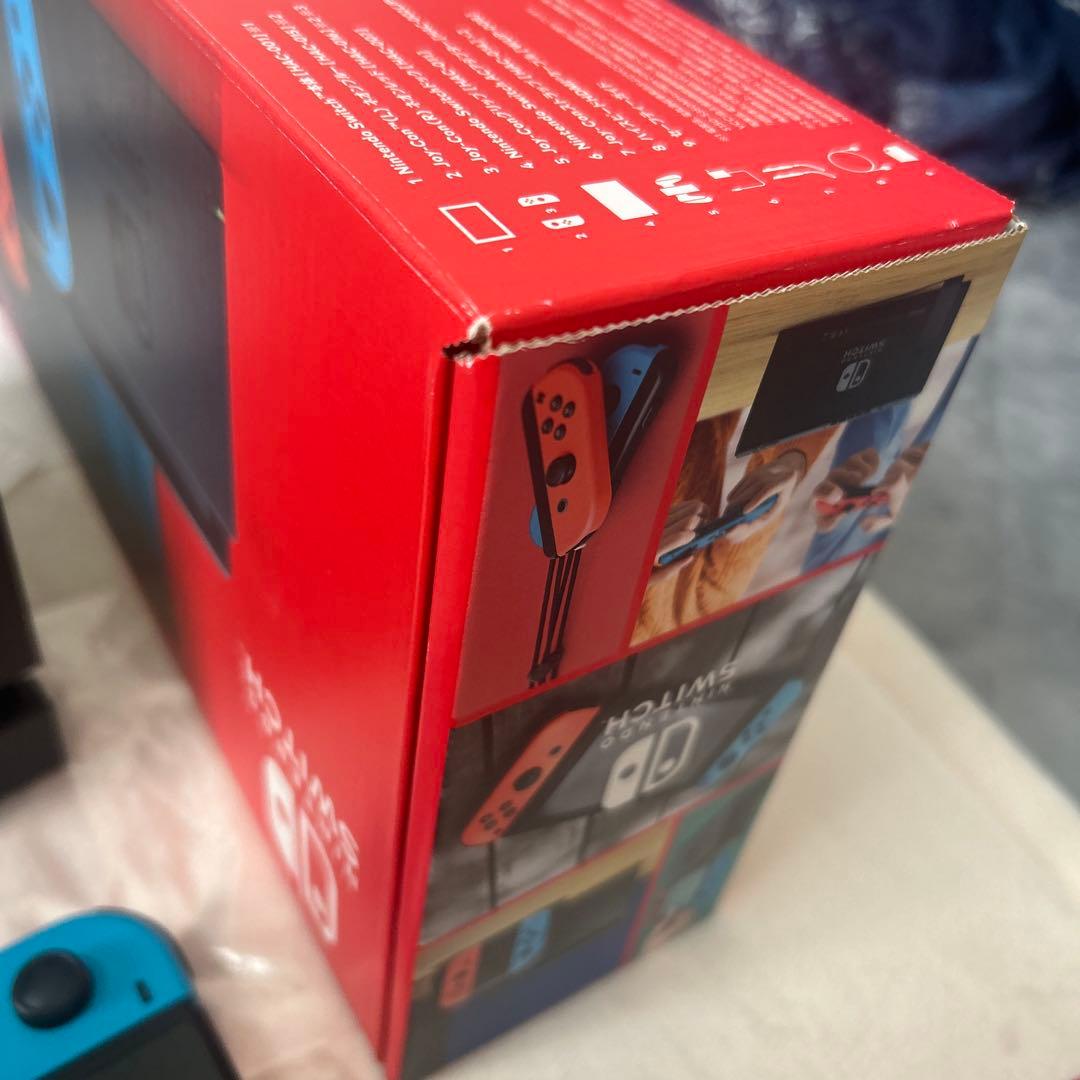 【ケース+箱付】Nintendo Switch ネオンブルー/ネオンレッド 本体