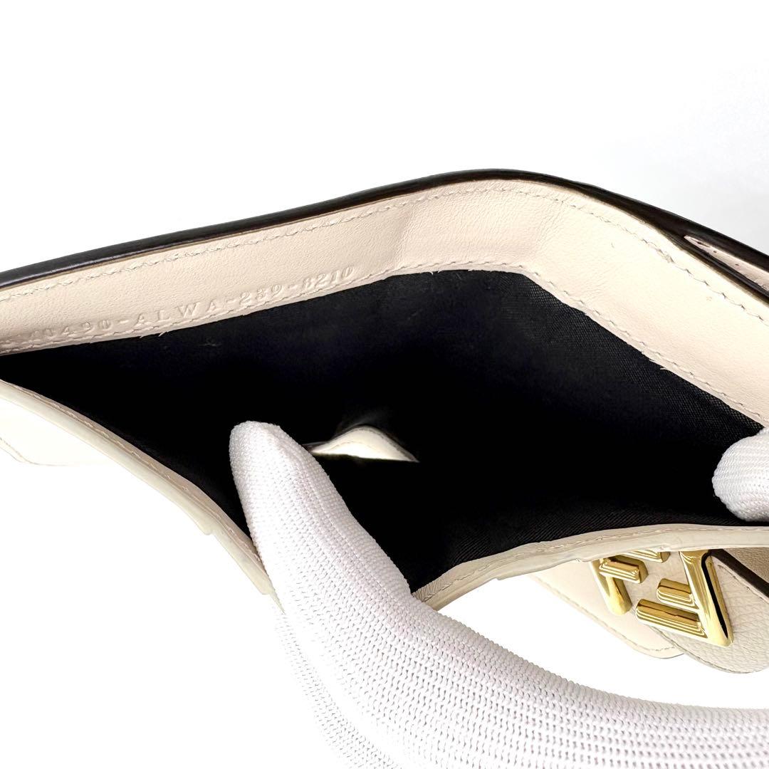 FENDI 二つ折り財布 FF ダイヤモンドウォレット