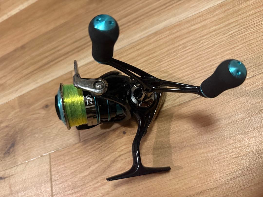 ダイワ スピニングリール エメラルダス　2508PE-H-DH