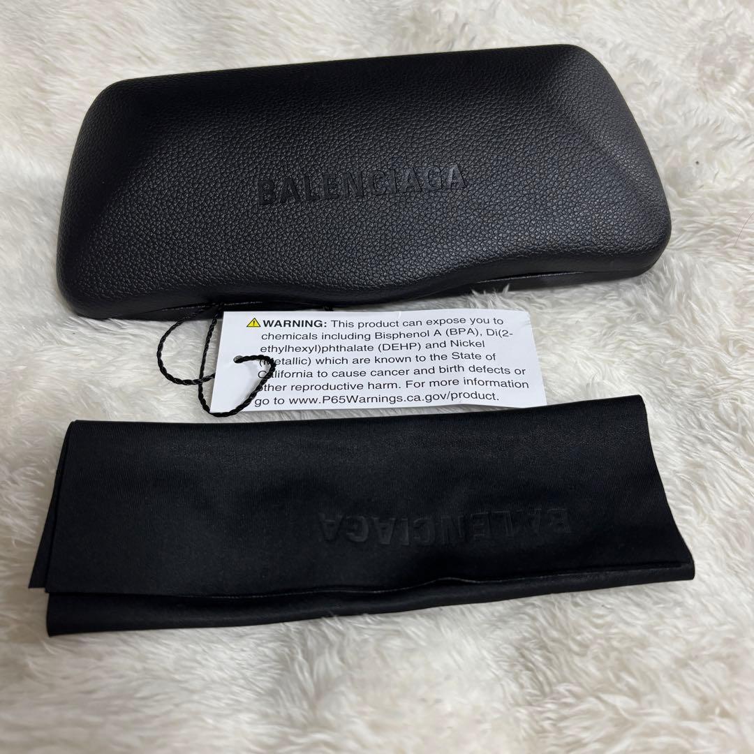 BALENCIAGA ブラックサングラス　BB0098S